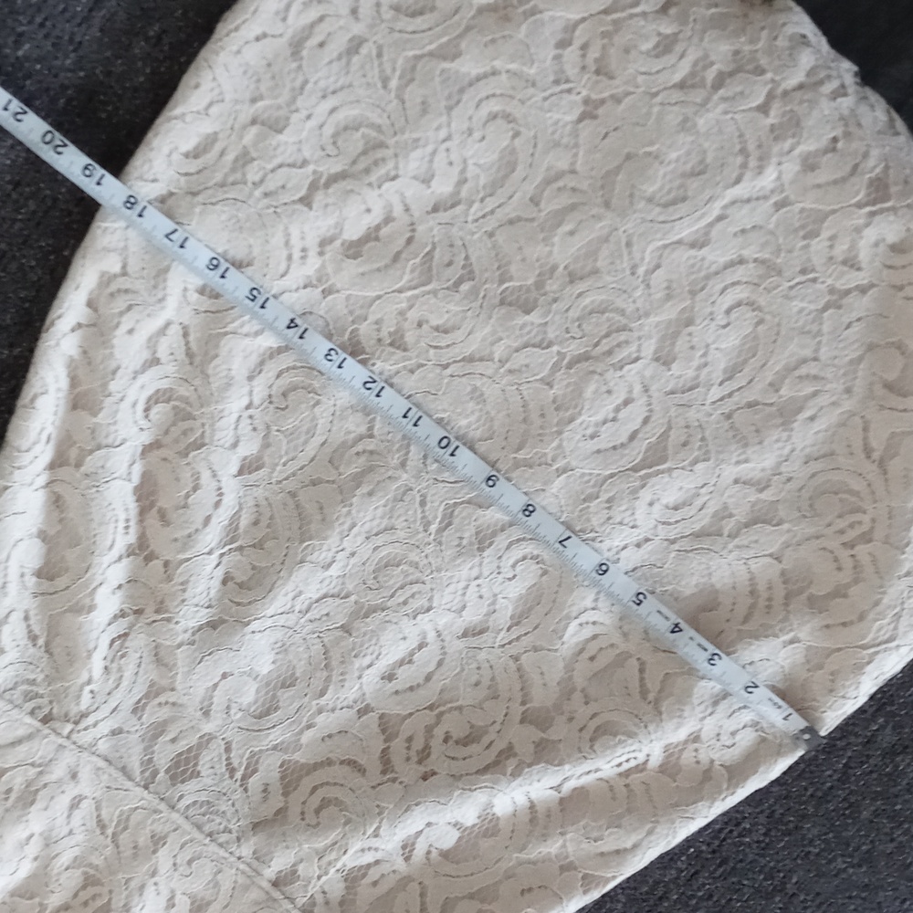 ๐๏ธ ๐พJ. Crew๐พ - Champagne "Leavers Lace" Strapless Cathleen Sheath Dress - Picture 11 of 12